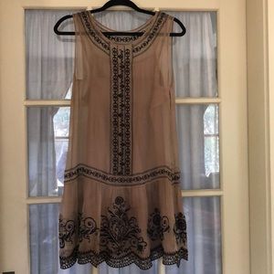 Super cute dress by “Darling”